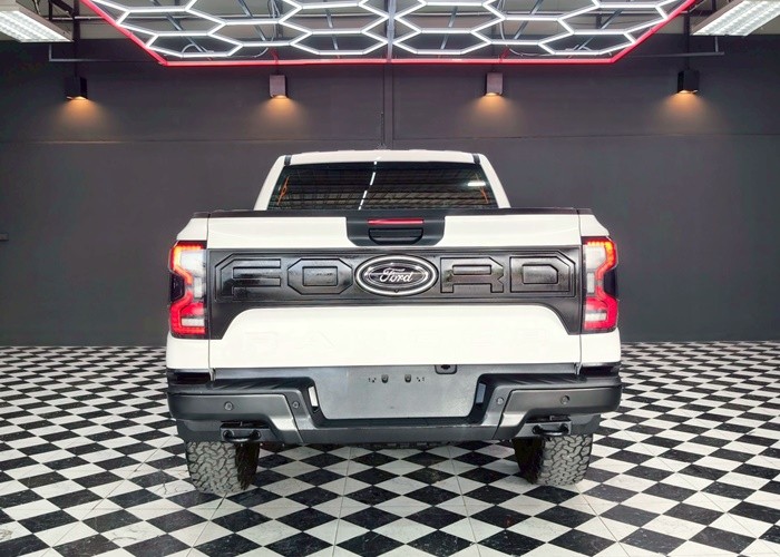 Used 12
                    FORD
                     for Sale Image