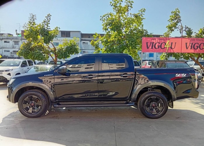 Used 6
                    ISUZU
                     for Sale Image