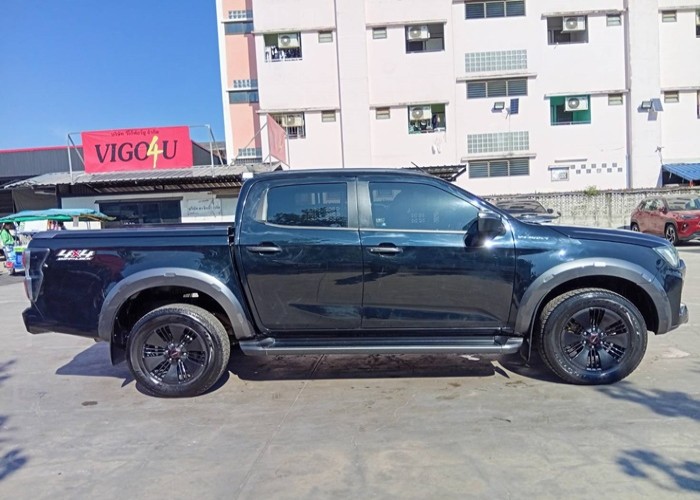 Used 6
                    ISUZU
                     for Sale Image