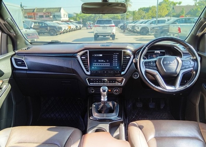 Used 6
                    ISUZU
                     for Sale Image