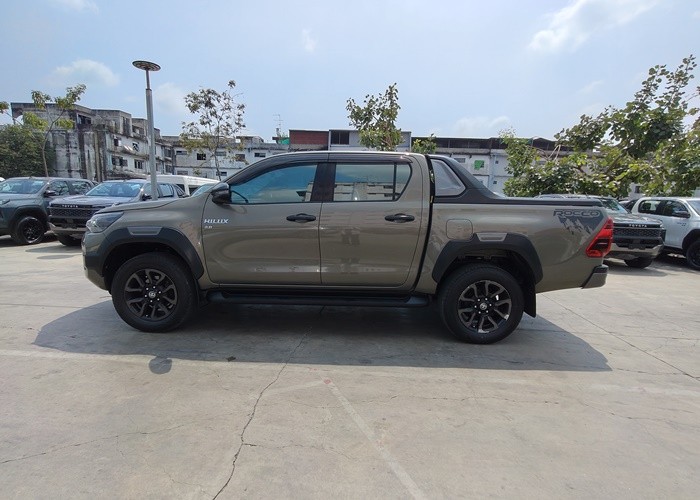 Used 4
                    TOYOTA
                     for Sale Image