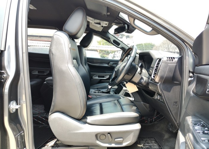 Used 8
                    FORD
                     for Sale Image