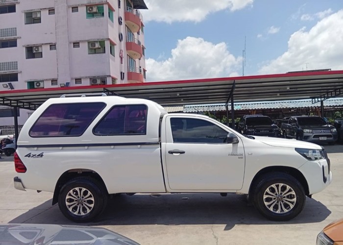 Used 5
                    TOYOTA
                     for Sale Image