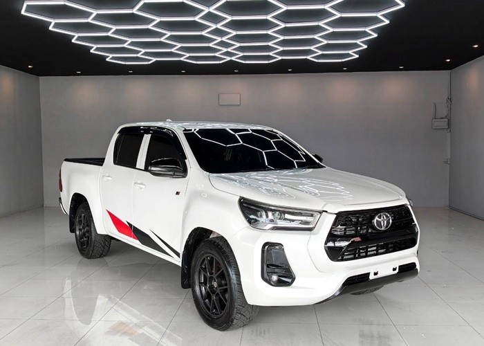 Used 8
                    TOYOTA
                     for Sale Image