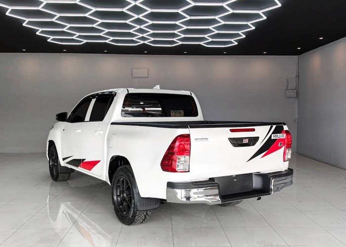Used 8
                    TOYOTA
                     for Sale Image