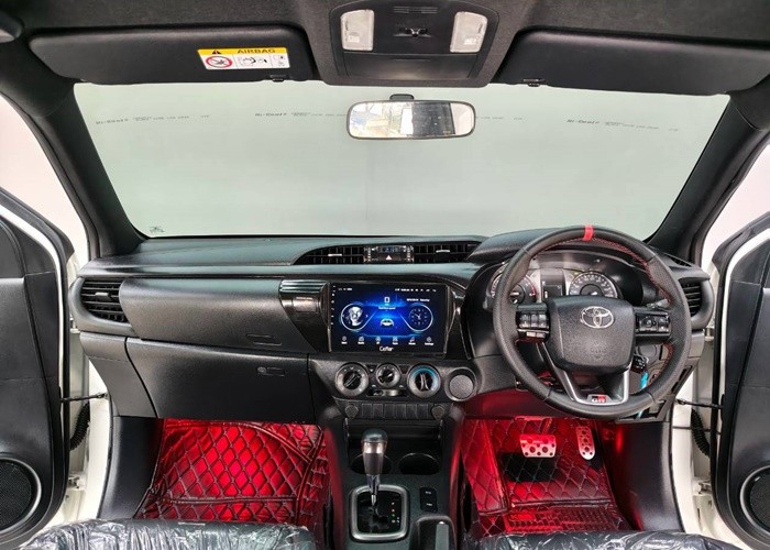 Used 8
                    TOYOTA
                     for Sale Image