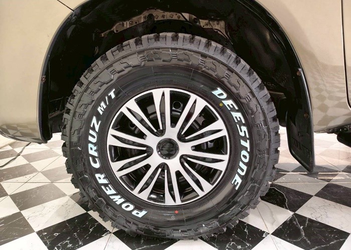 Used 7
                    TOYOTA
                     for Sale Image