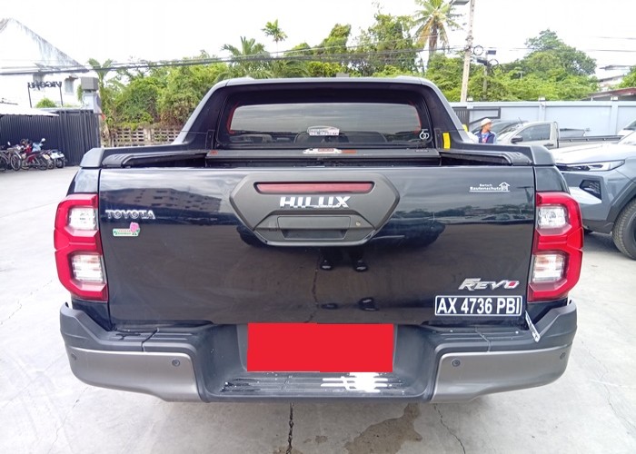 Used 12
                    TOYOTA
                     for Sale Image