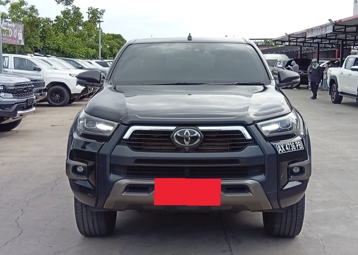Used 12
                    TOYOTA
                     for Sale Image
