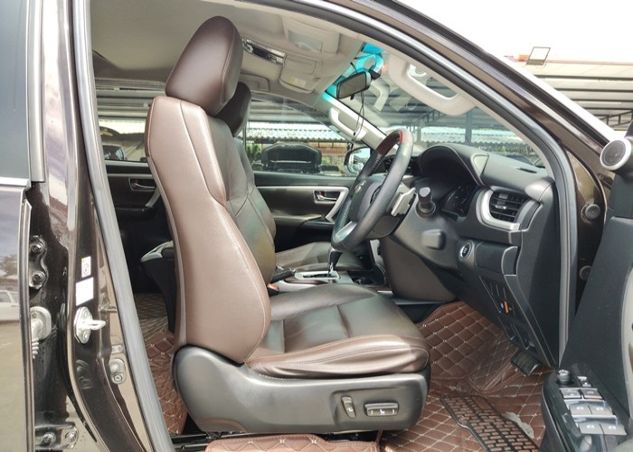 Used 9
                    TOYOTA
                     for Sale Image