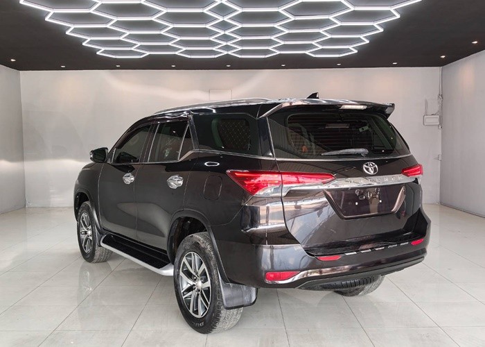 Used 9
                    TOYOTA
                     for Sale Image