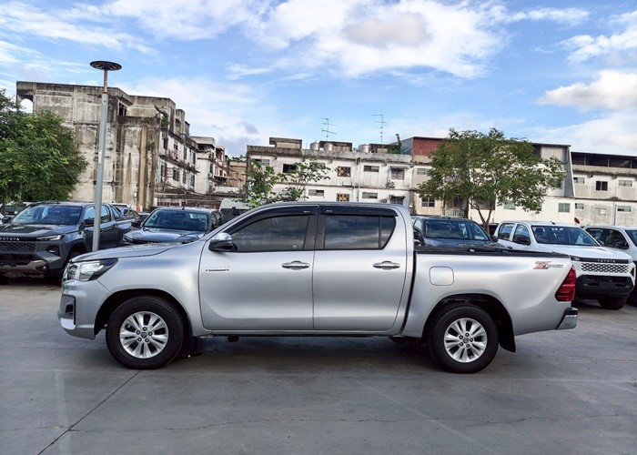 Used 7
                    TOYOTA
                     for Sale Image