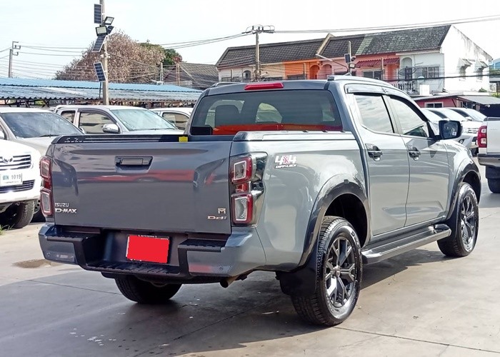Used 1
                    ISUZU
                     for Sale Image