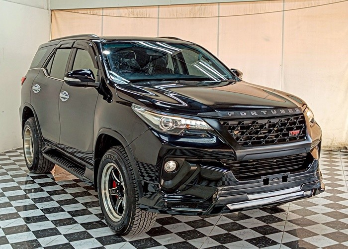 Used 5
                    TOYOTA
                     for Sale Image