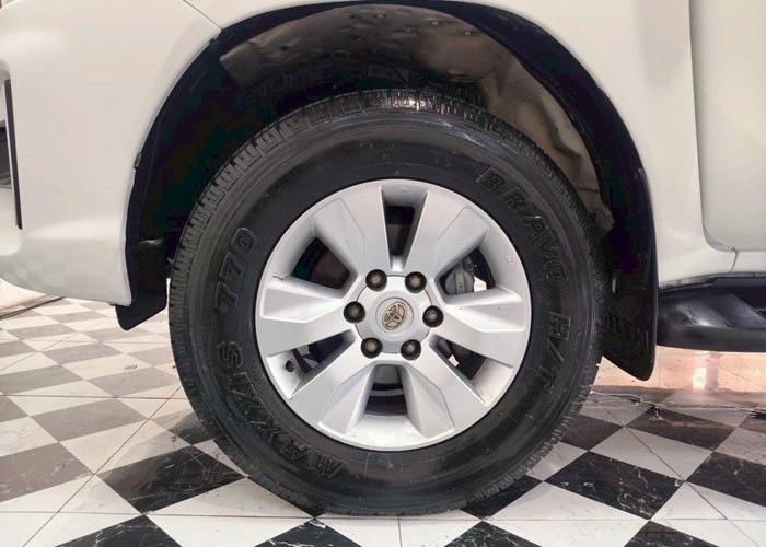 Used 8
                    TOYOTA
                     for Sale Image