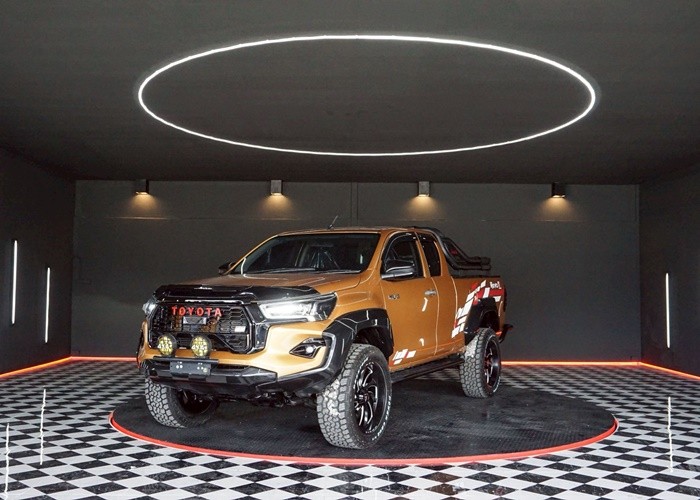 TOYOTA