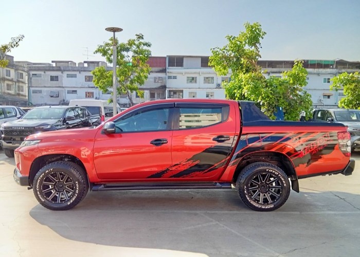 Used 1
                    MITSUBISHI
                     for Sale Image