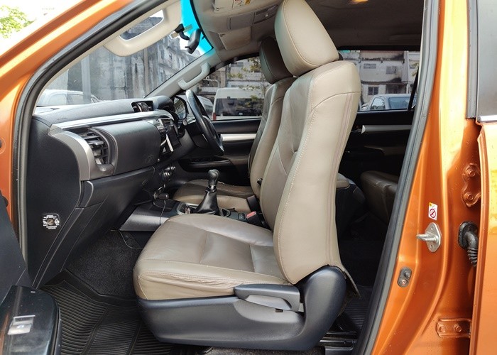 Used 12
                    TOYOTA
                     for Sale Image