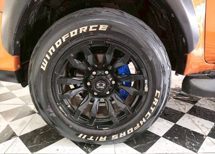 Used 12
                    TOYOTA
                     for Sale Image