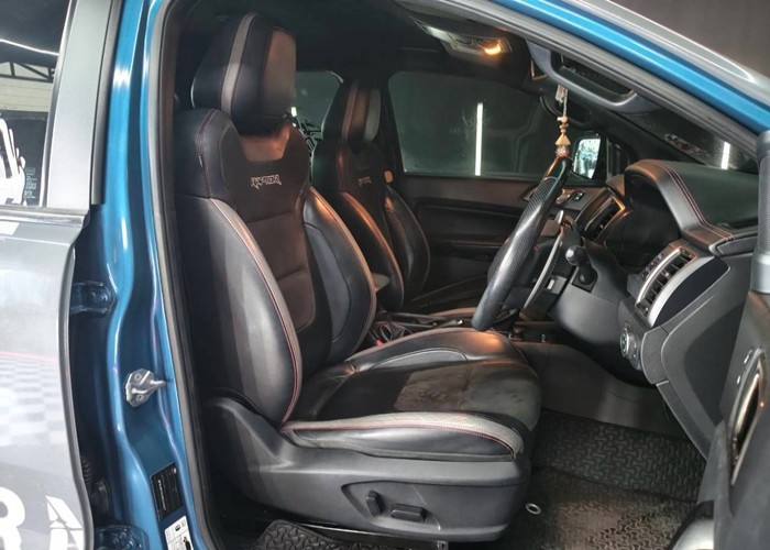 Used 8
                    FORD
                     for Sale Image