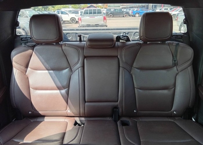 Used 10
                    ISUZU
                     for Sale Image