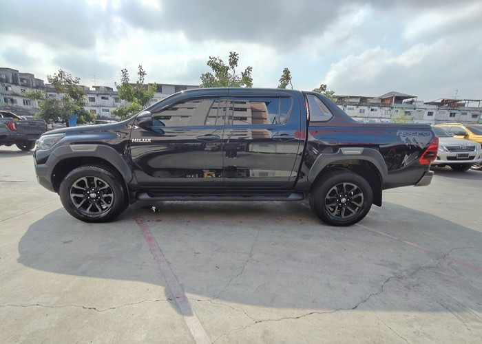 Used 12
                    TOYOTA
                     for Sale Image