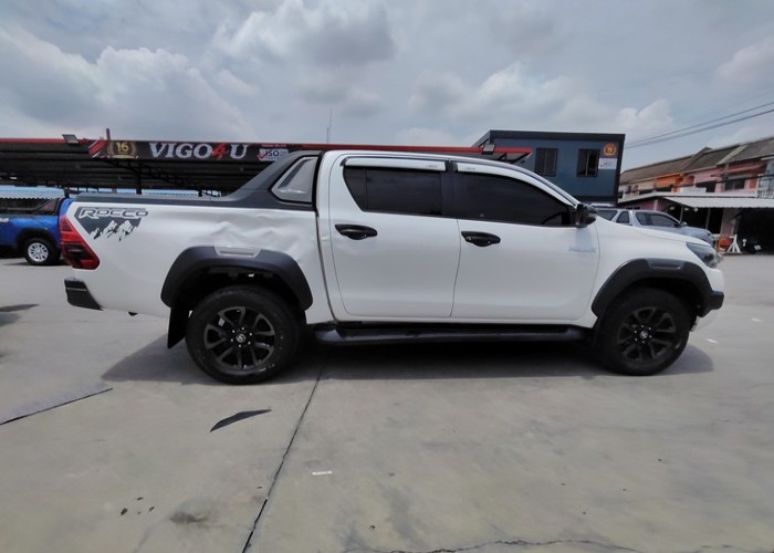 Used 8
                    TOYOTA
                     for Sale Image