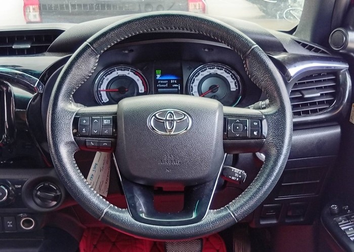 Used 7
                    TOYOTA
                     for Sale Image
