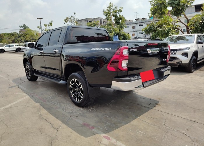 Used 12
                    TOYOTA
                     for Sale Image