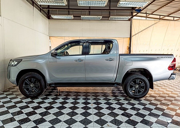 Used 12
                    TOYOTA
                     for Sale Image