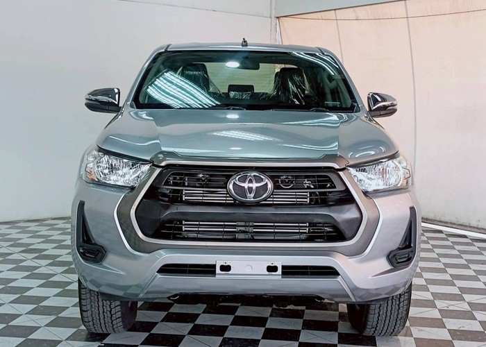 Used 12
                    TOYOTA
                     for Sale Image