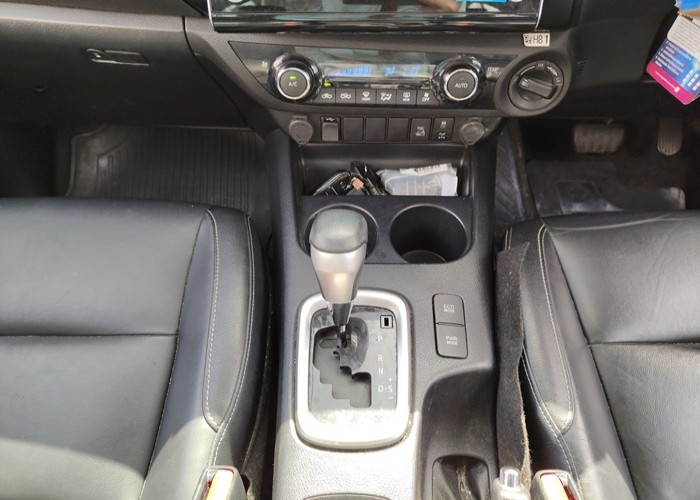 Used 12
                    TOYOTA
                     for Sale Image