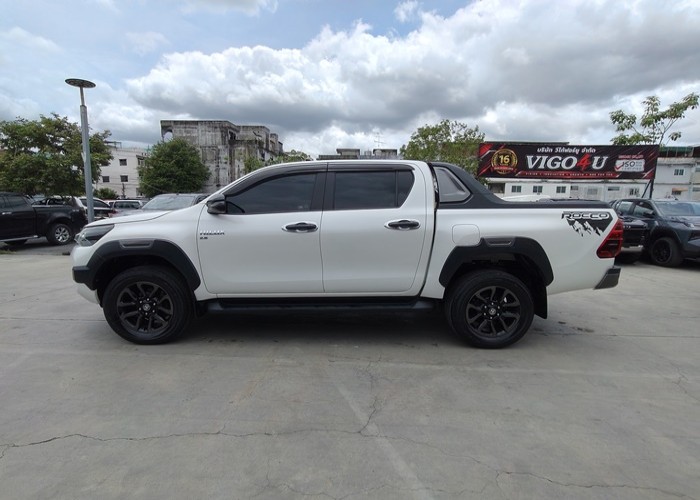 Used 8
                    TOYOTA
                     for Sale Image