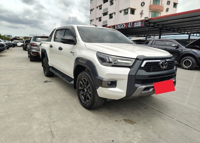 Used 8
                    TOYOTA
                     for Sale Image