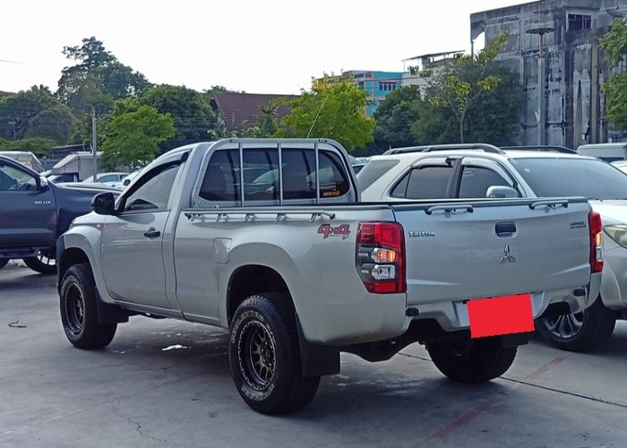 Used 4
                    MITSUBISHI
                     for Sale Image