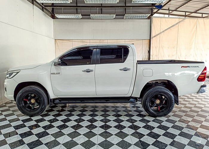 Used 9
                    TOYOTA
                     for Sale Image