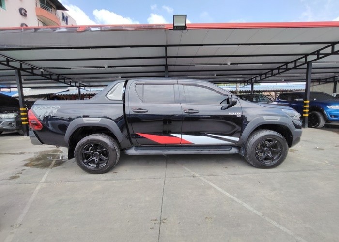 Used 9
                    TOYOTA
                     for Sale Image