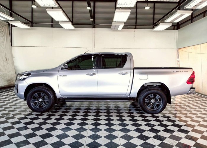 Used 11
                    TOYOTA
                     for Sale Image