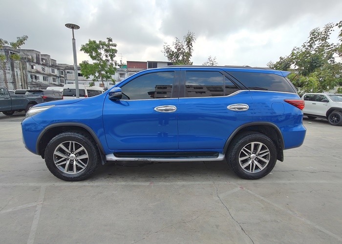 Used 9
                    TOYOTA
                     for Sale Image