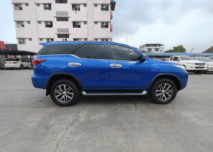 Used 9
                    TOYOTA
                     for Sale Image