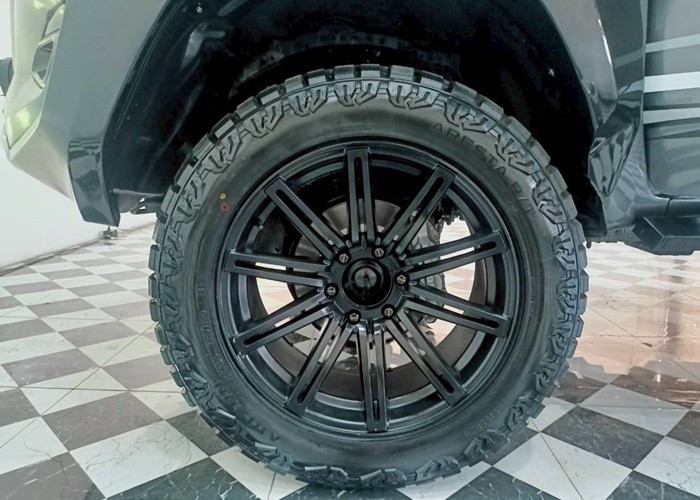 Used 7
                    TOYOTA
                     for Sale Image