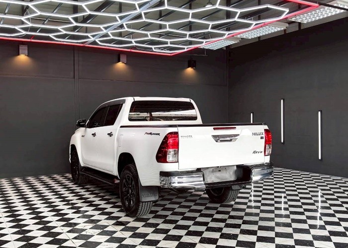 Used 8
                    TOYOTA
                     for Sale Image