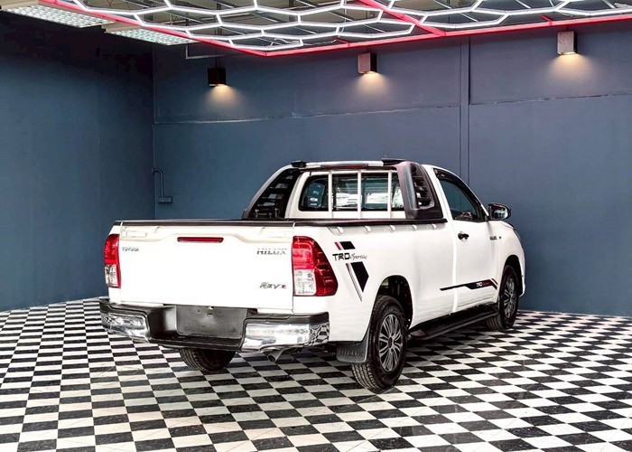Used 12
                    TOYOTA
                     for Sale Image