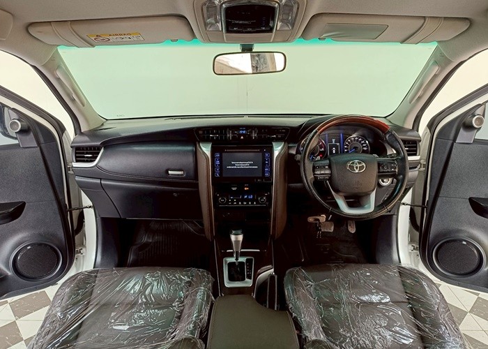 Used 5
                    TOYOTA
                     for Sale Image