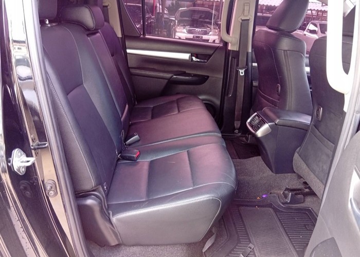 Used 5
                    TOYOTA
                     for Sale Image