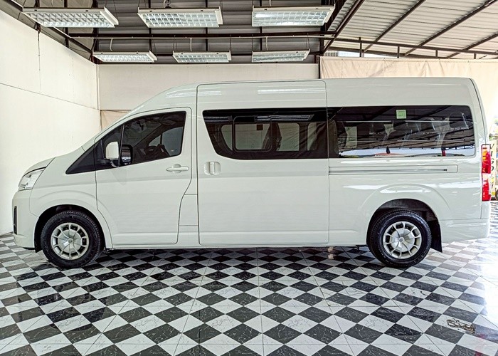 Used 12
                    TOYOTA
                     for Sale Image