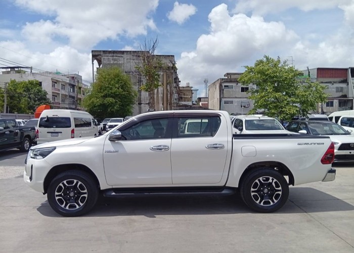 Used 10
                    TOYOTA
                     for Sale Image