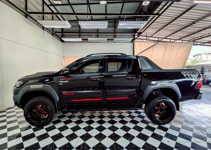 Used 6
                    TOYOTA
                     for Sale Image