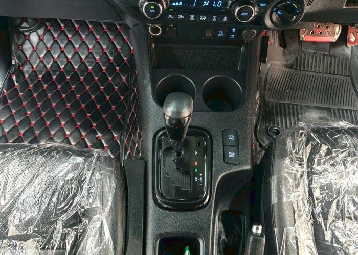 Used 6
                    TOYOTA
                     for Sale Image