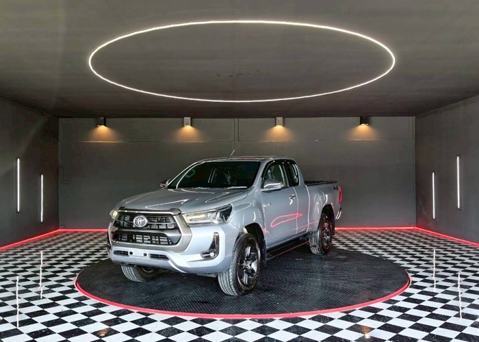 TOYOTA